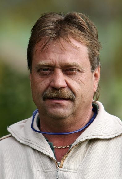 GEPA-1410087494 - BAD WALTERSDORF,AUSTRIA,14.OKT.08 - SPORT DIVERS, GOLF - Golfclub Bad Waltersdorf, Fototermin. Bild zeigt Greenkeeper Hans Kochmann.
Foto: GEPA pictures/ Andreas Reichart